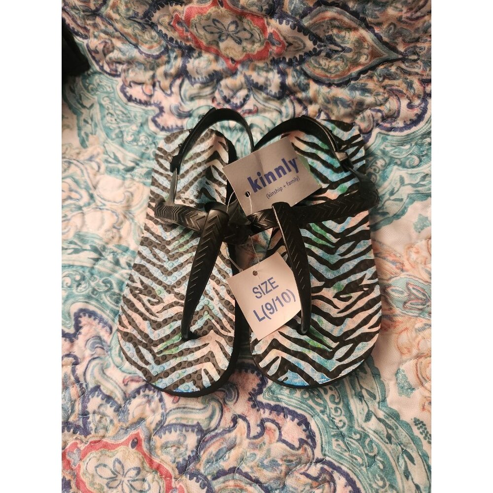 Girls Kinnly Zebra Print Sandals Size Large 9/10 NWT